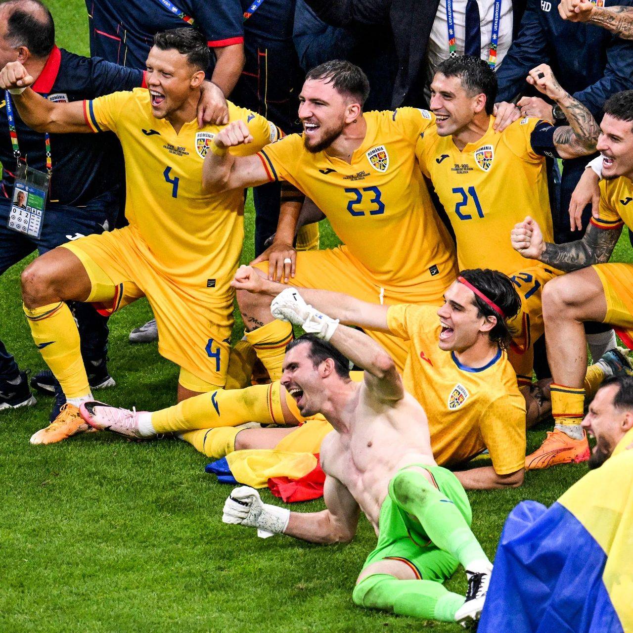 包含意大利逆转遭乌克兰-淘汰,欧洲杯末轮战中失利的词条 包含意大利逆转遭乌克兰-淘汰,欧洲杯末轮战中失利的词条