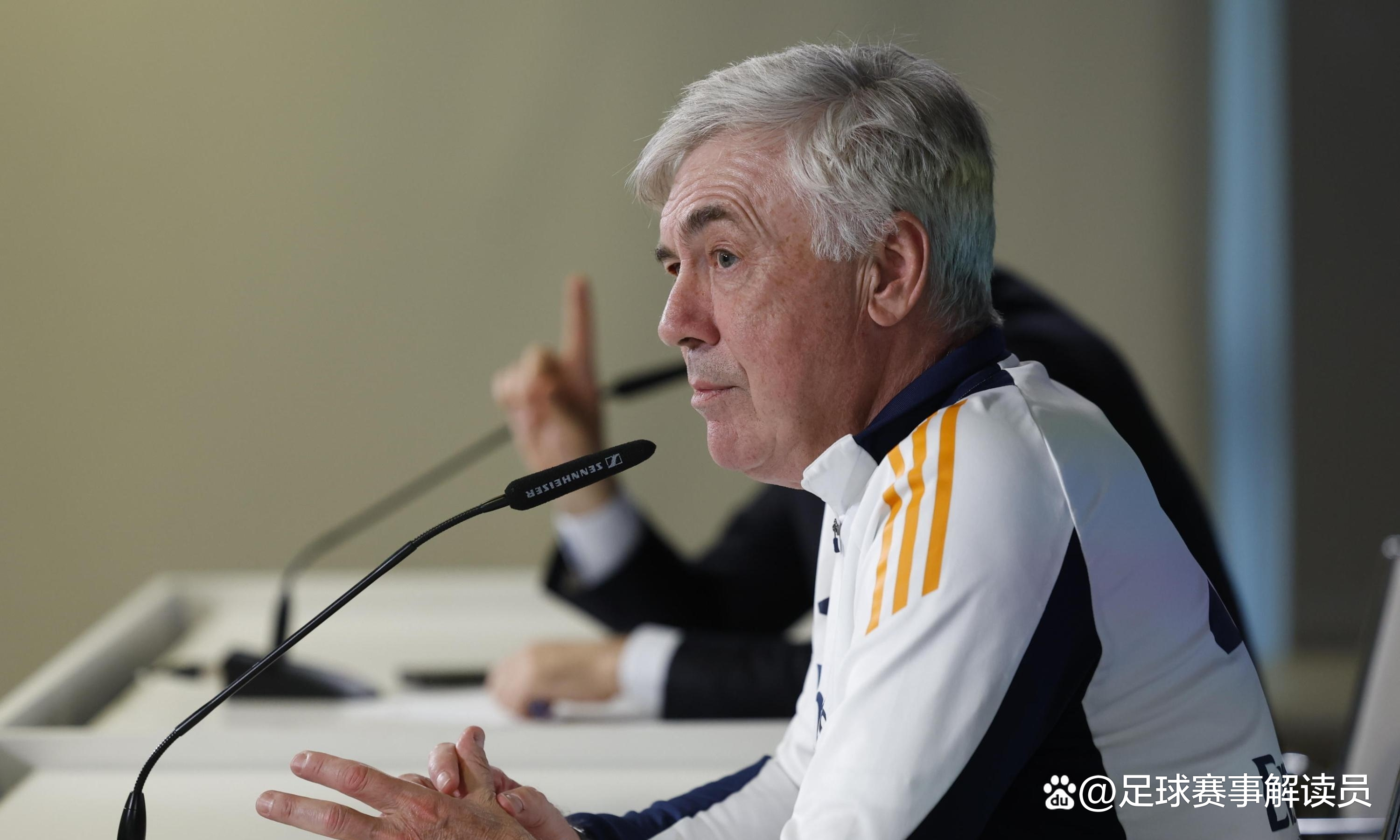 巴西球星赴法国留学学习足球战术